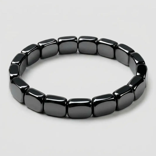 Bracelet Ferrum Kynstone en hématite naturelle avec pierres rectangulaires noires premium.
