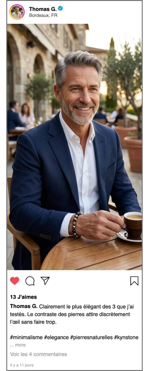 Témoignage client Thomas G portant le bracelet Trinity 3 pierres avec une tenue élégante et un style masculin sobre et raffiné